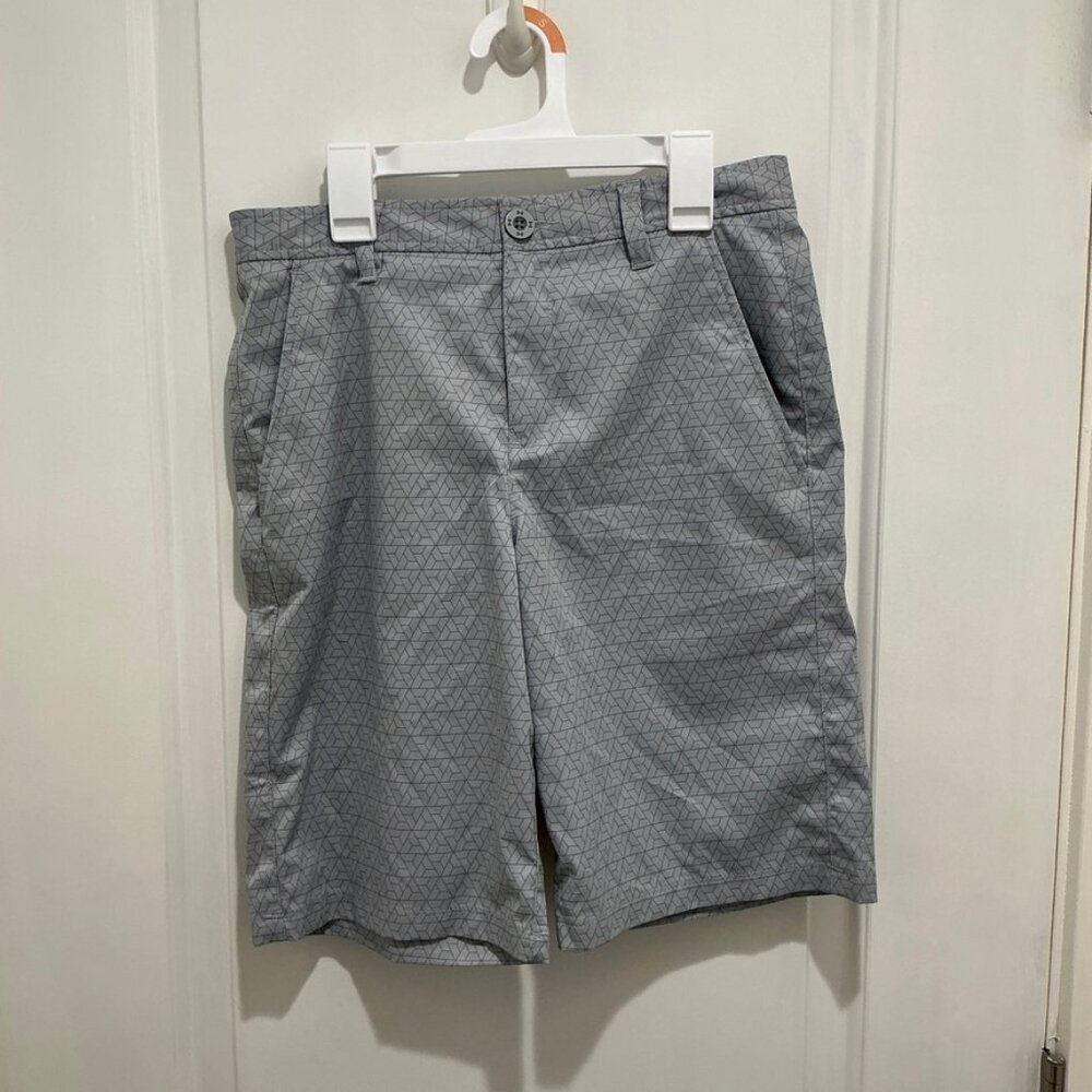 Under Armour Boy's casual shorts, size 16, Excellent condition